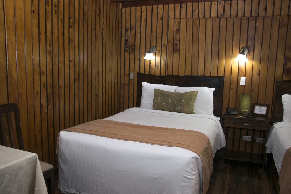 Hotel Chalet Tirol เอเรเดีย ห้อง รูปภาพ
